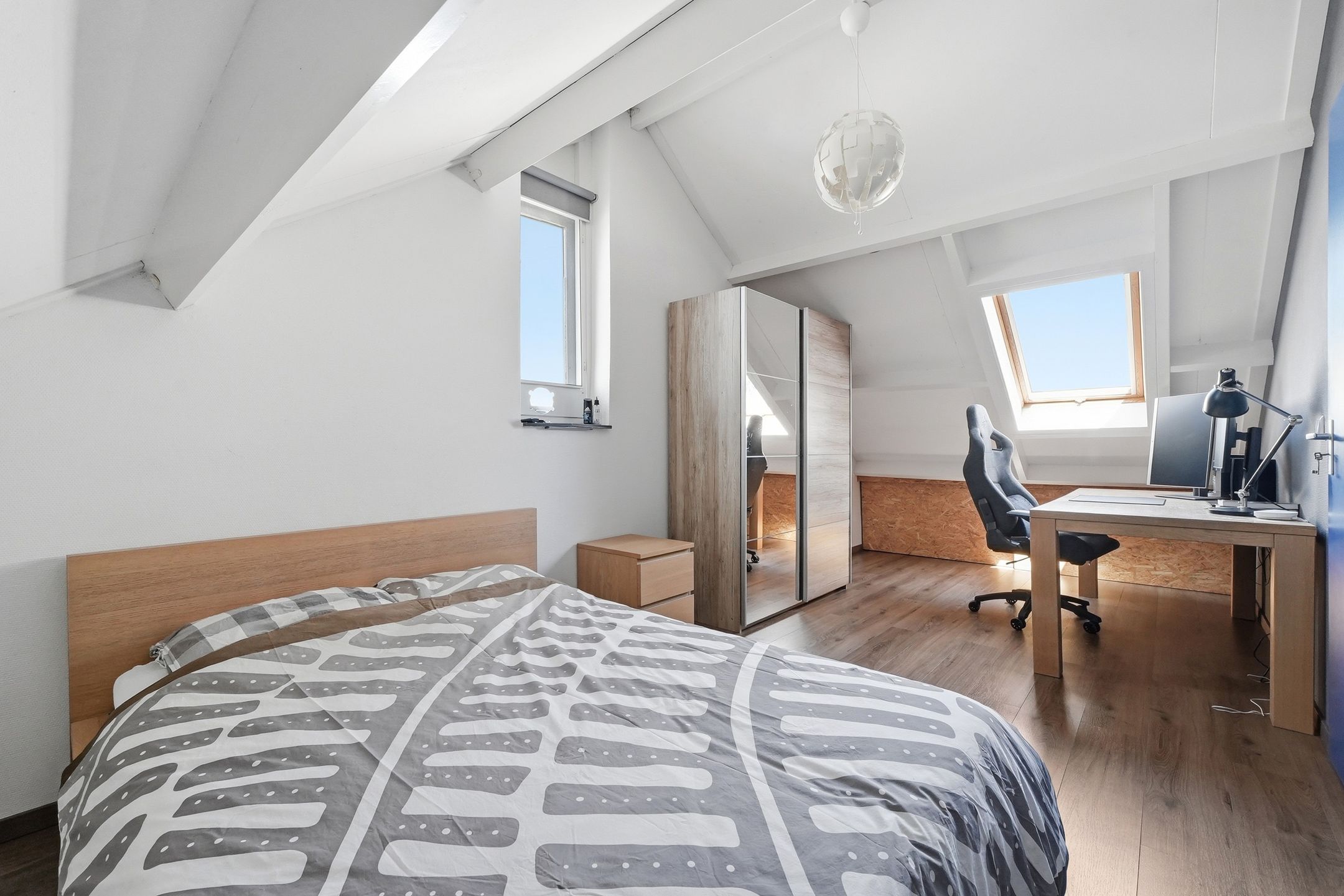 Spacious Corner Family Home with Solar Panels and Modern Comforts — 30