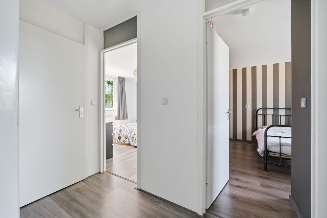 Spacious Corner Family Home with Solar Panels and Modern Comforts — 17