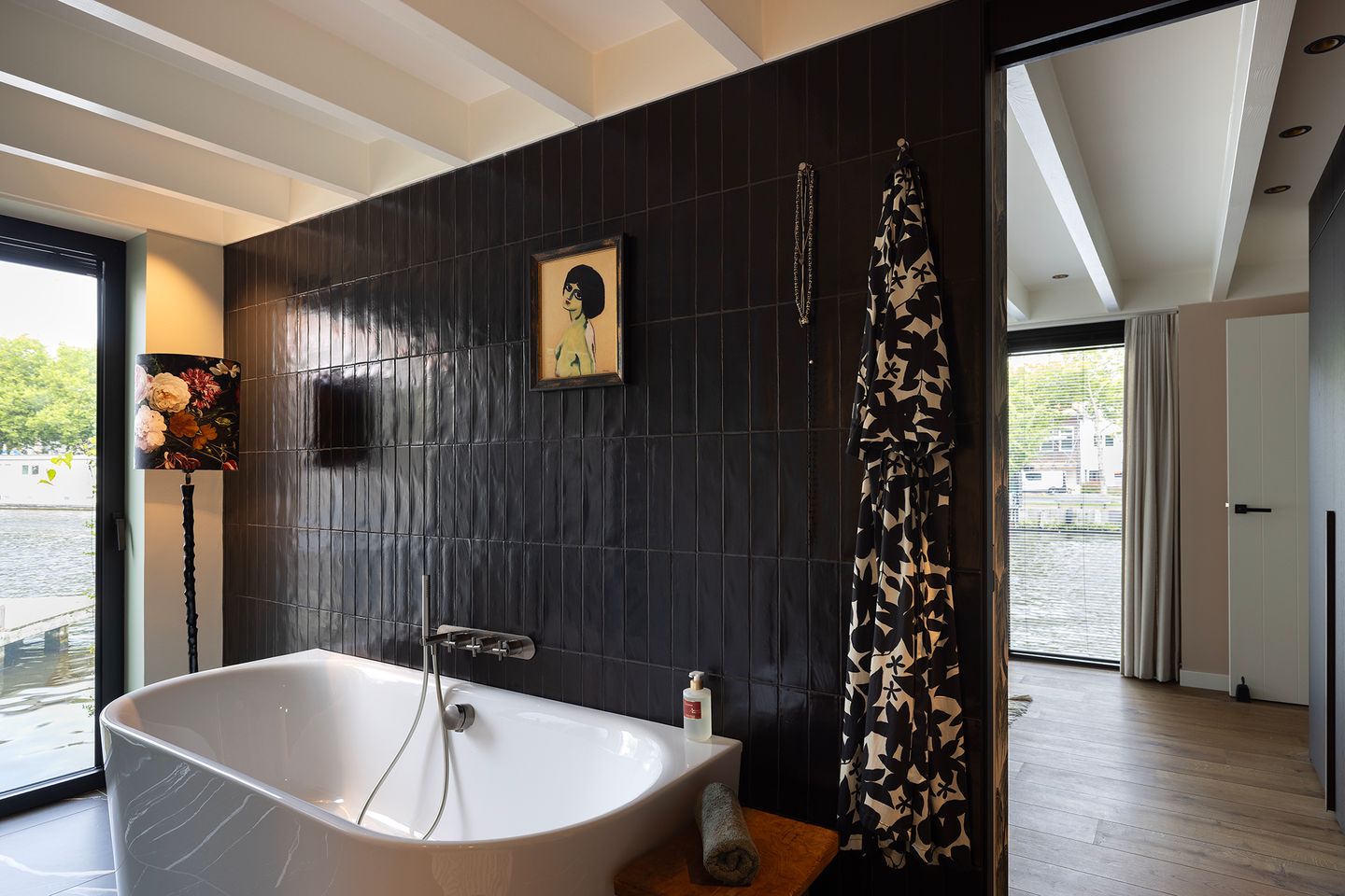 Photo 25 of Zuider Buiten Spaarne 65
