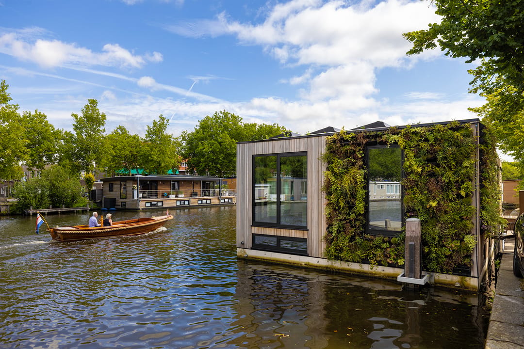Photo 2 of Zuider Buiten Spaarne 65