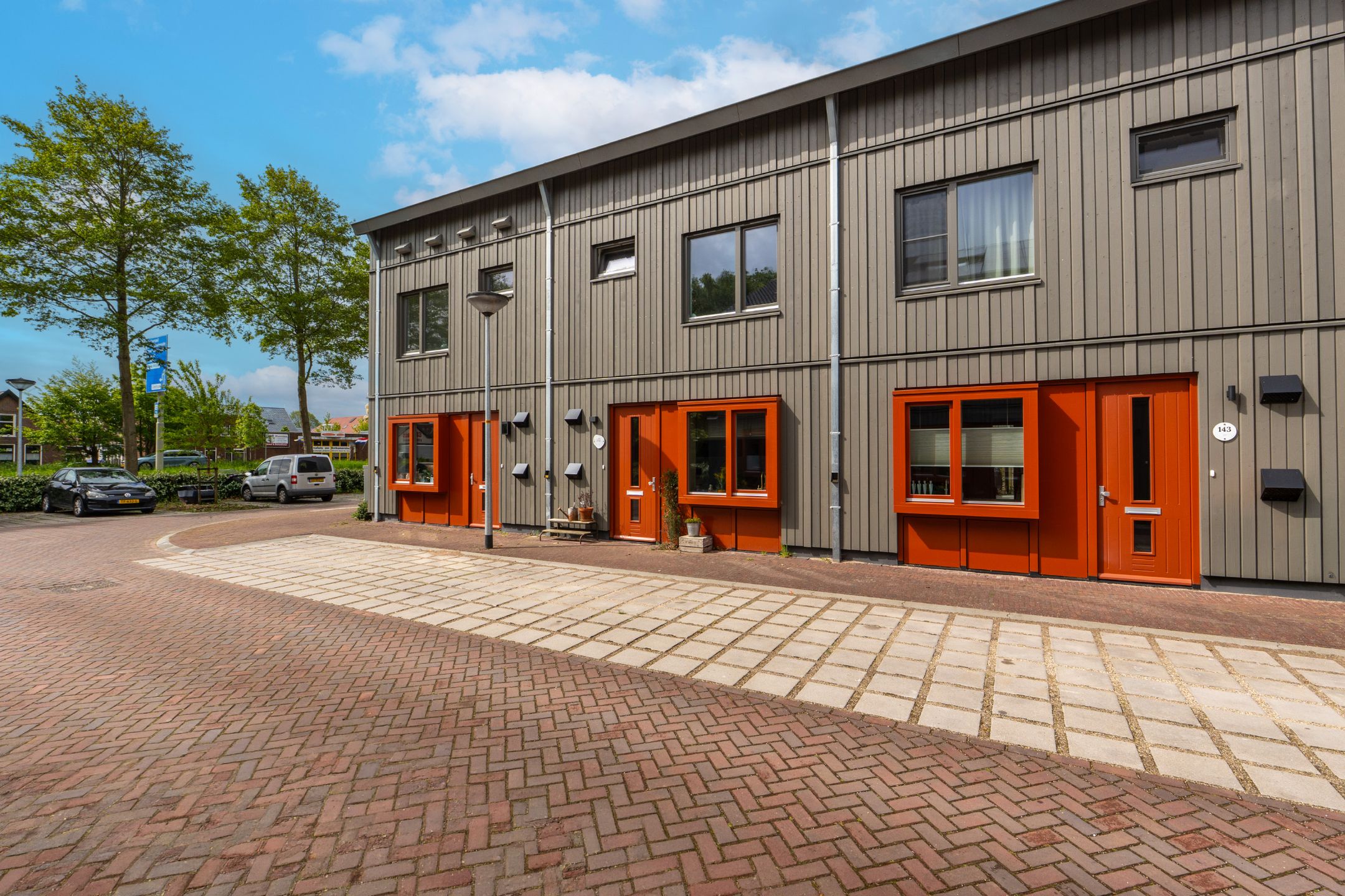 Spoorstraat 141