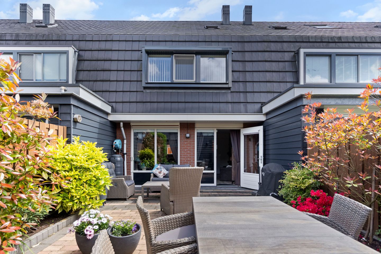 Spacious Sunlit Townhouse in Oosterheem Near Amenities — 14