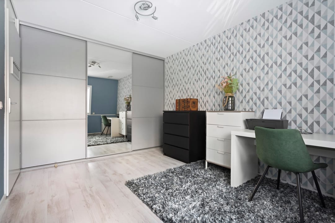 Spacious Sunlit Townhouse in Oosterheem Near Amenities — 26