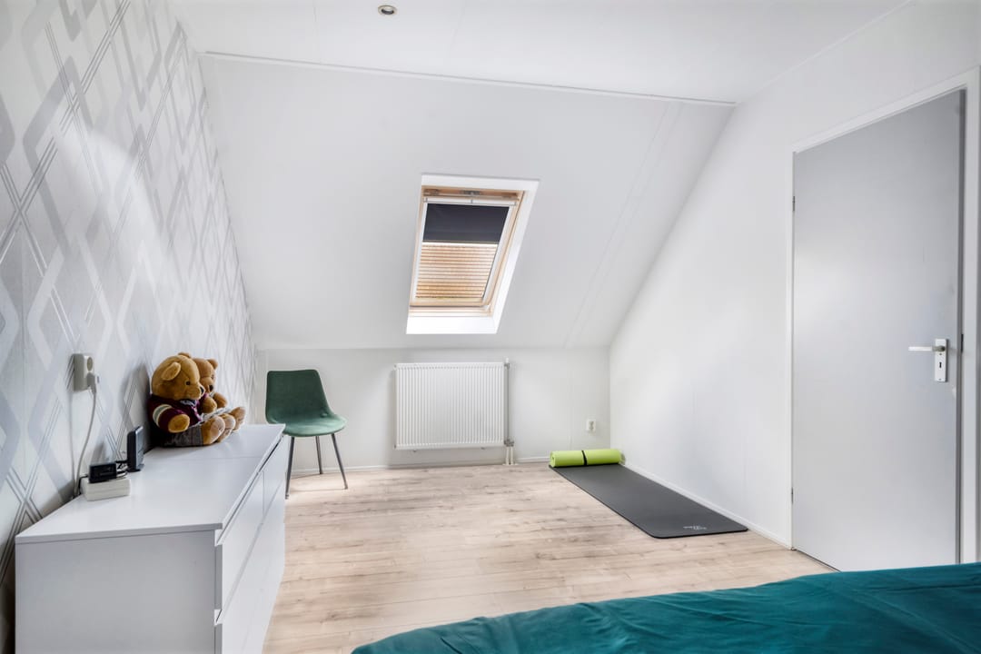 Spacious Sunlit Townhouse in Oosterheem Near Amenities — 32