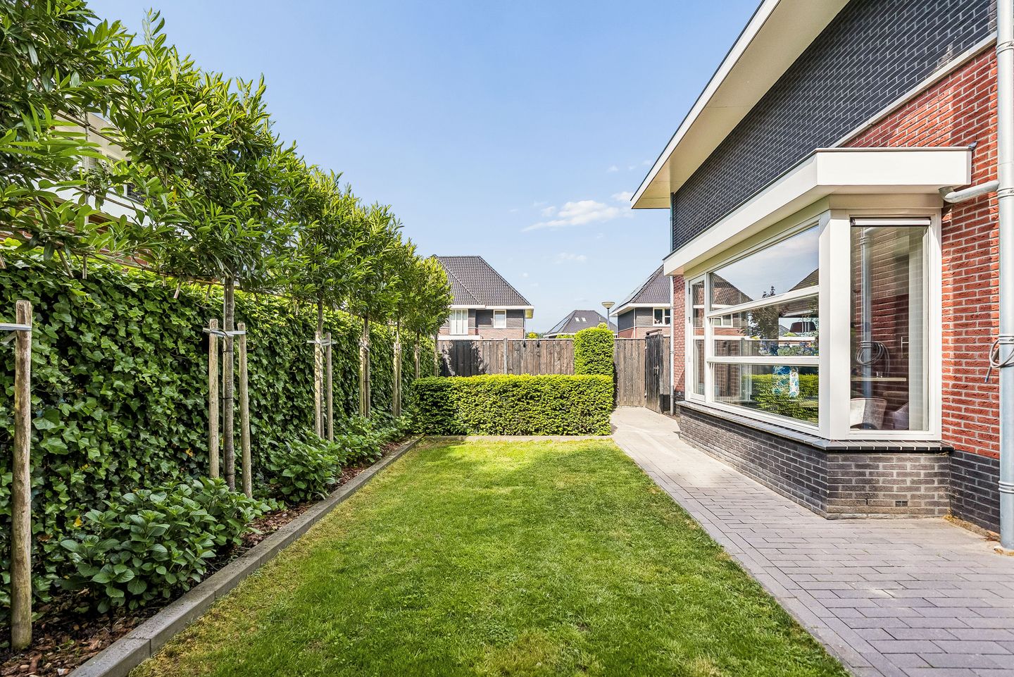 Modern Detached Villa with Forest Views and Solar Panels in Lelystad — 49