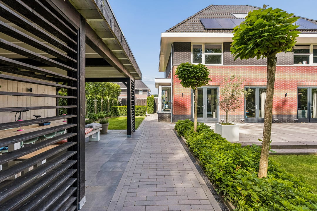 Modern Detached Villa with Forest Views and Solar Panels in Lelystad — 46