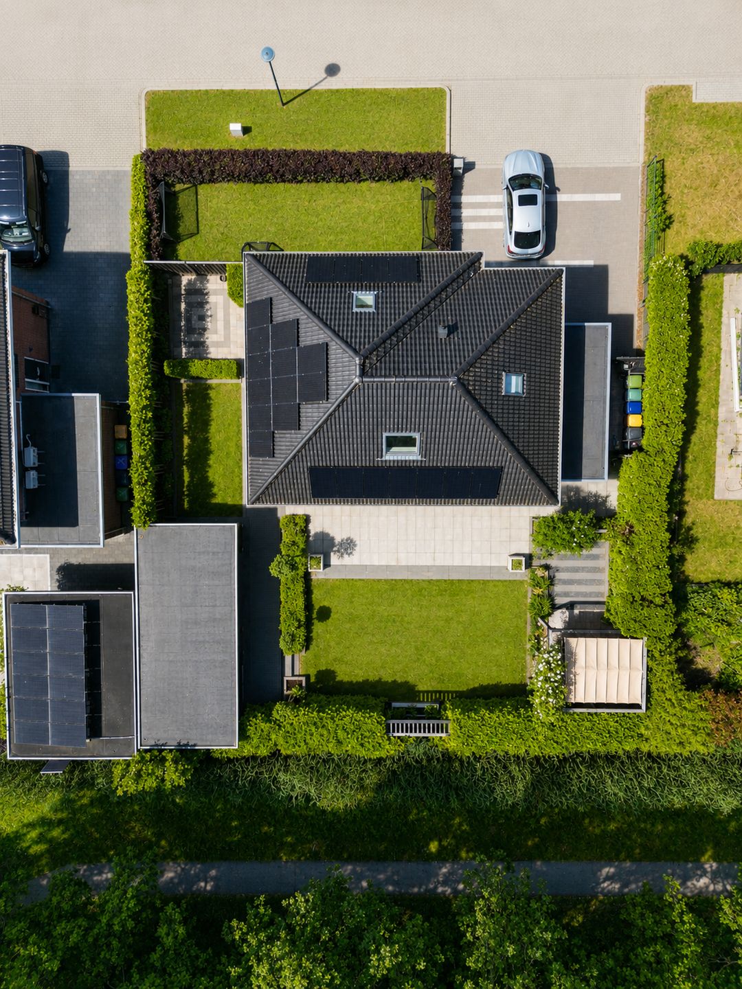 Modern Detached Villa with Forest Views and Solar Panels in Lelystad — 52