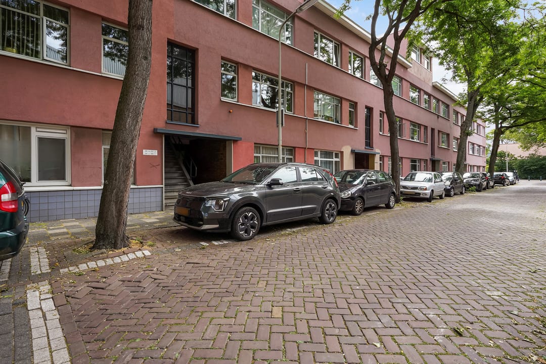Apartment with Renovation Potential in Regentessekwartier, The Hague — 28