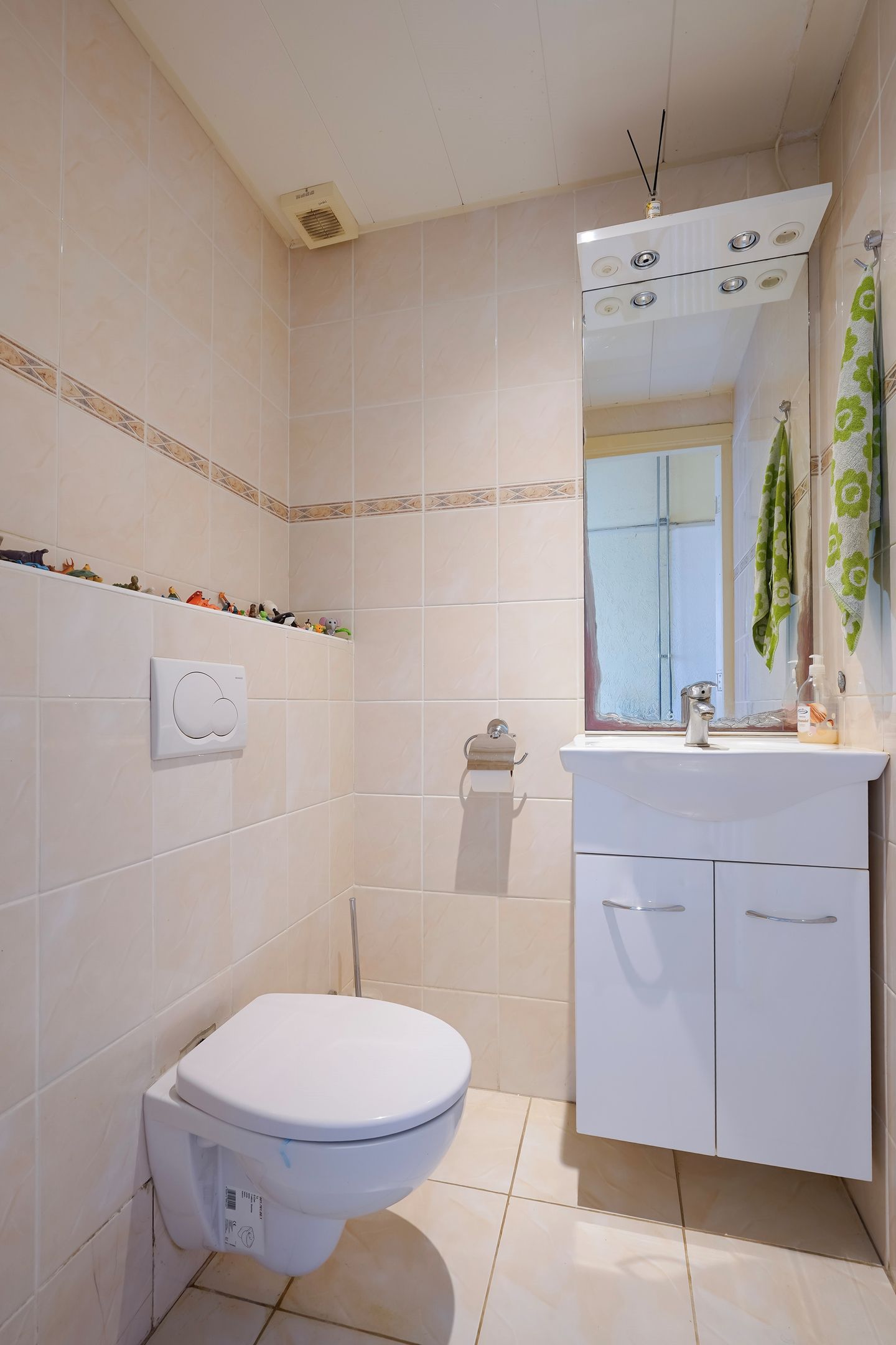 Apartment with Renovation Potential in Regentessekwartier, The Hague — 19