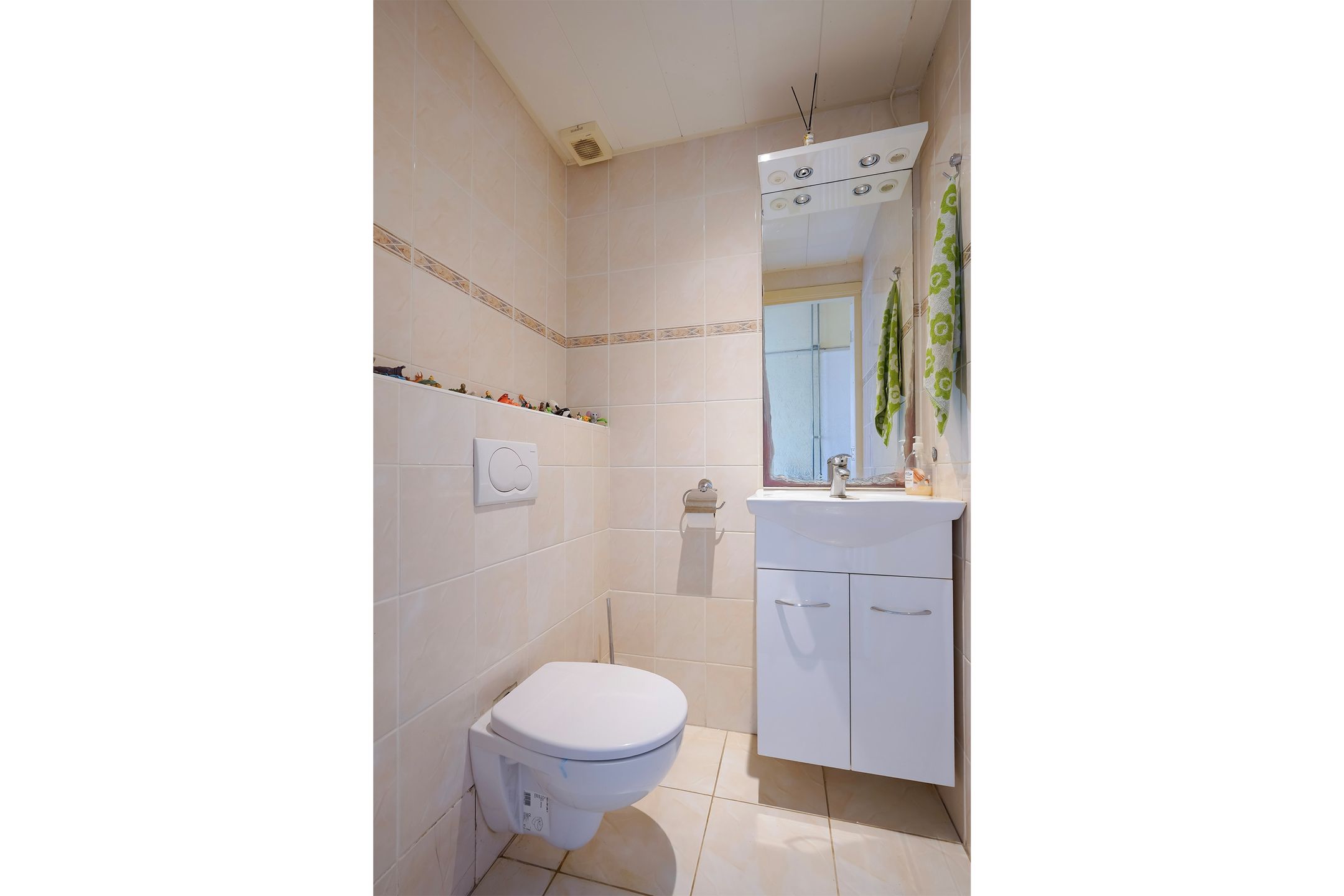 Apartment with Renovation Potential in Regentessekwartier, The Hague — 18