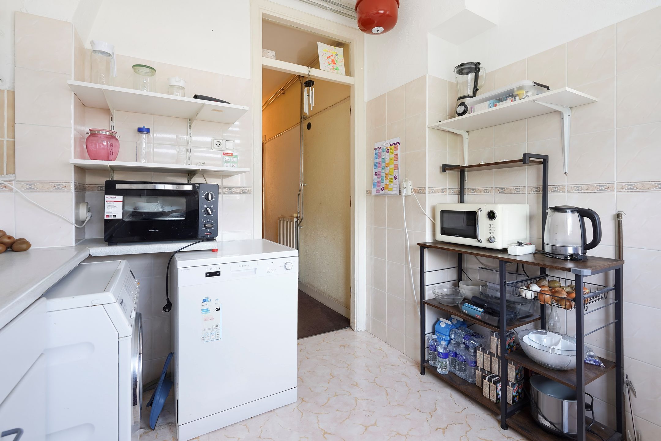Apartment with Renovation Potential in Regentessekwartier, The Hague — 12