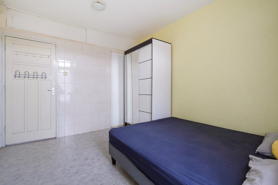 Apartment with Renovation Potential in Regentessekwartier, The Hague — 16