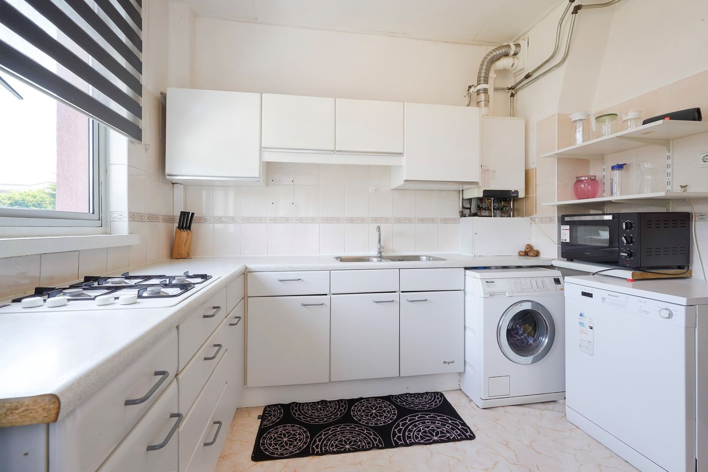 Apartment with Renovation Potential in Regentessekwartier, The Hague — 14