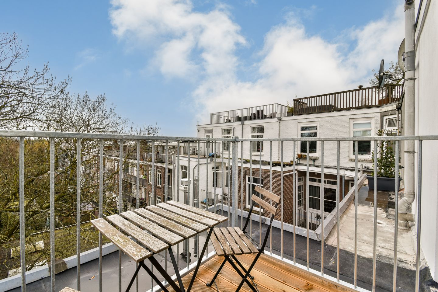 Spacious Two-Bedroom Apartment with Exceptional Rooftop Terrace in Amsterdam-West — 10