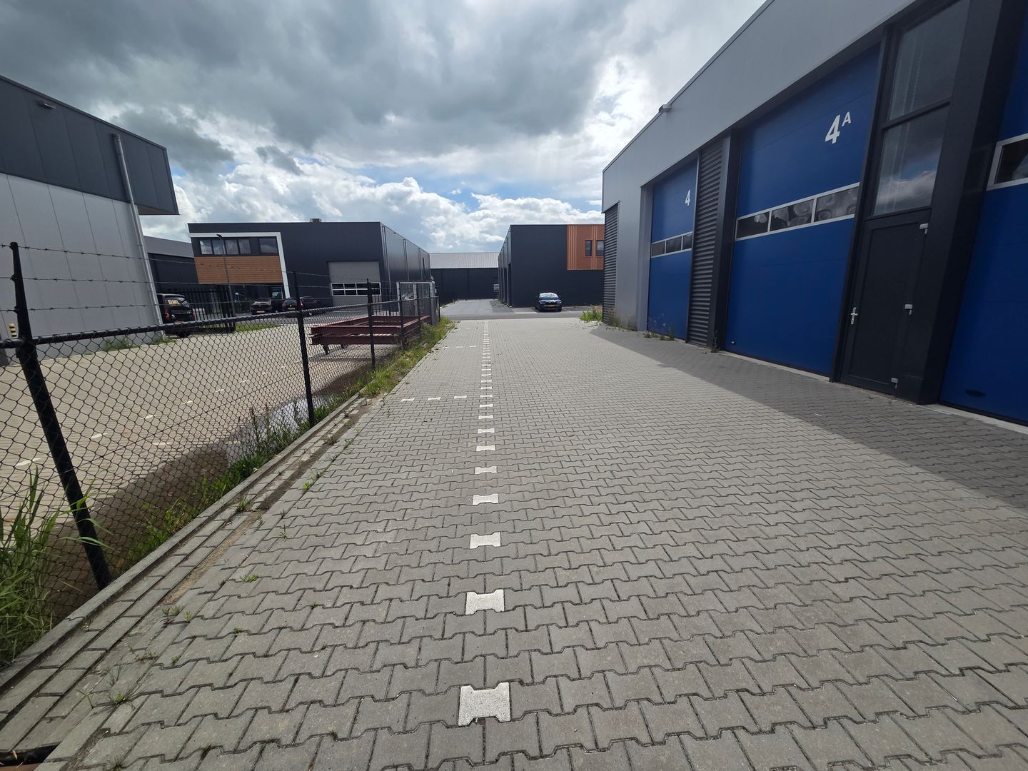 Bekijk foto 3 van Eeser Hout 4-A