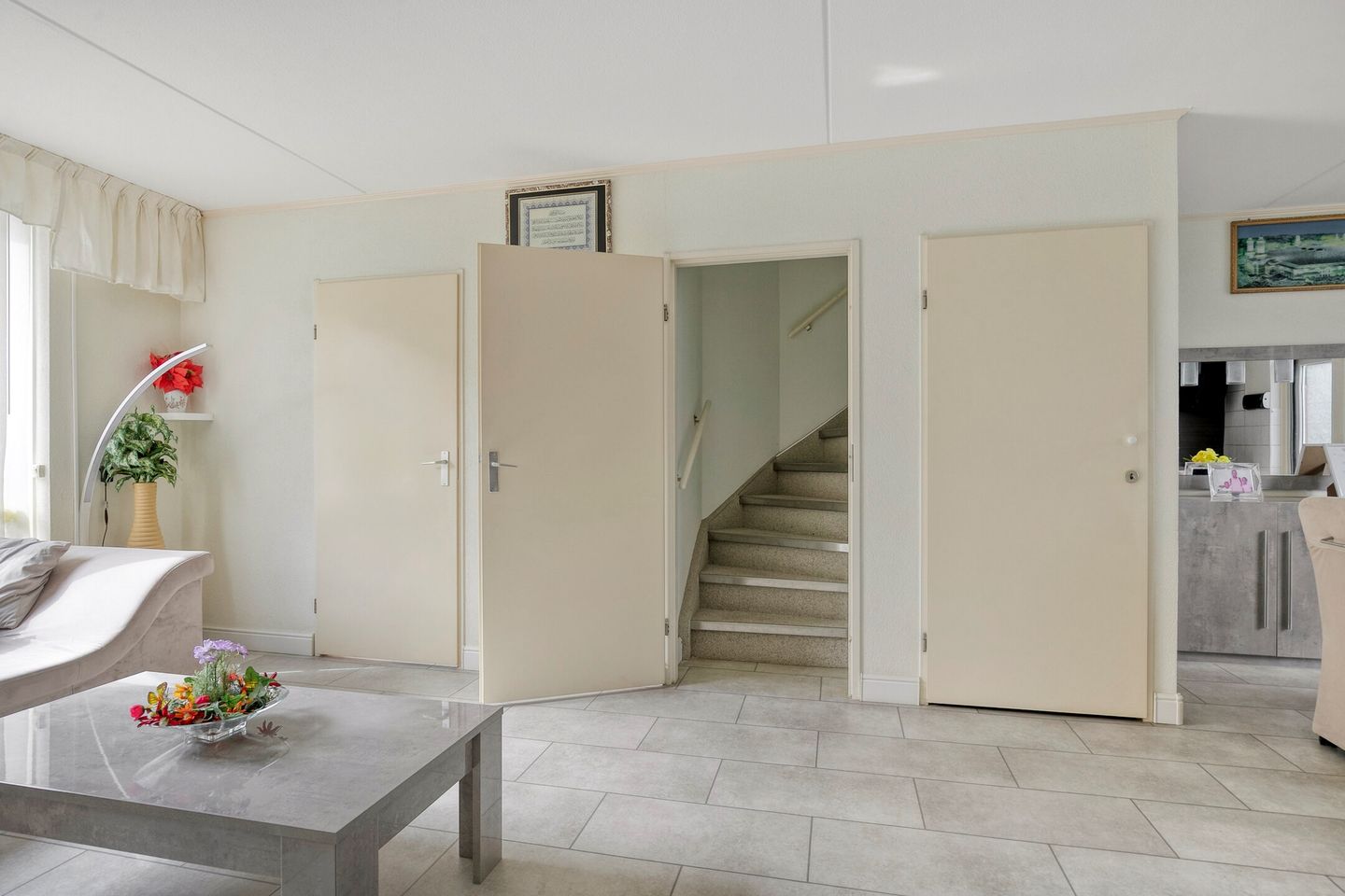 Well-Maintained Family Home with Solar Panels in Quiet Tilburg Neighborhood — 20