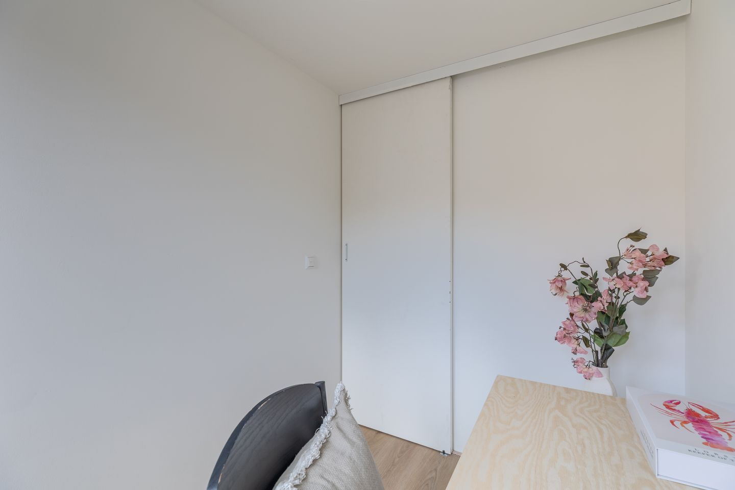 Completely Renovated City Center Apartment with Spacious Rooftop Terrace — 25