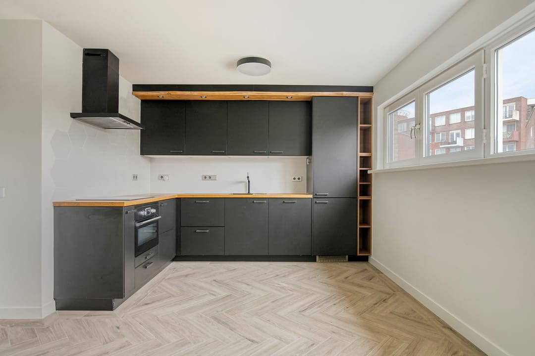 Fully Renovated Terraced Home with Water Views and Southwest-Facing Terrace in Nieuwland — 22