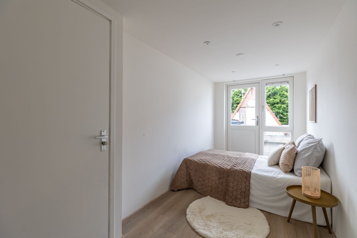 Completely Renovated City Center Apartment with Spacious Rooftop Terrace — 20