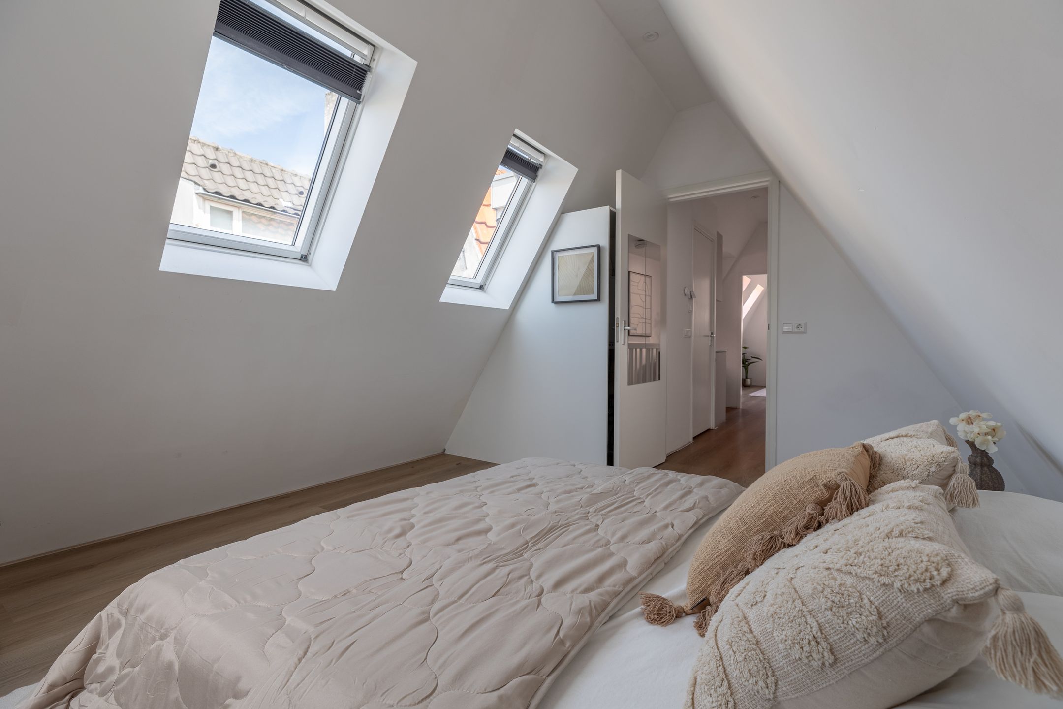 Completely Renovated Historic Apartment in Alkmaar City Center — 21