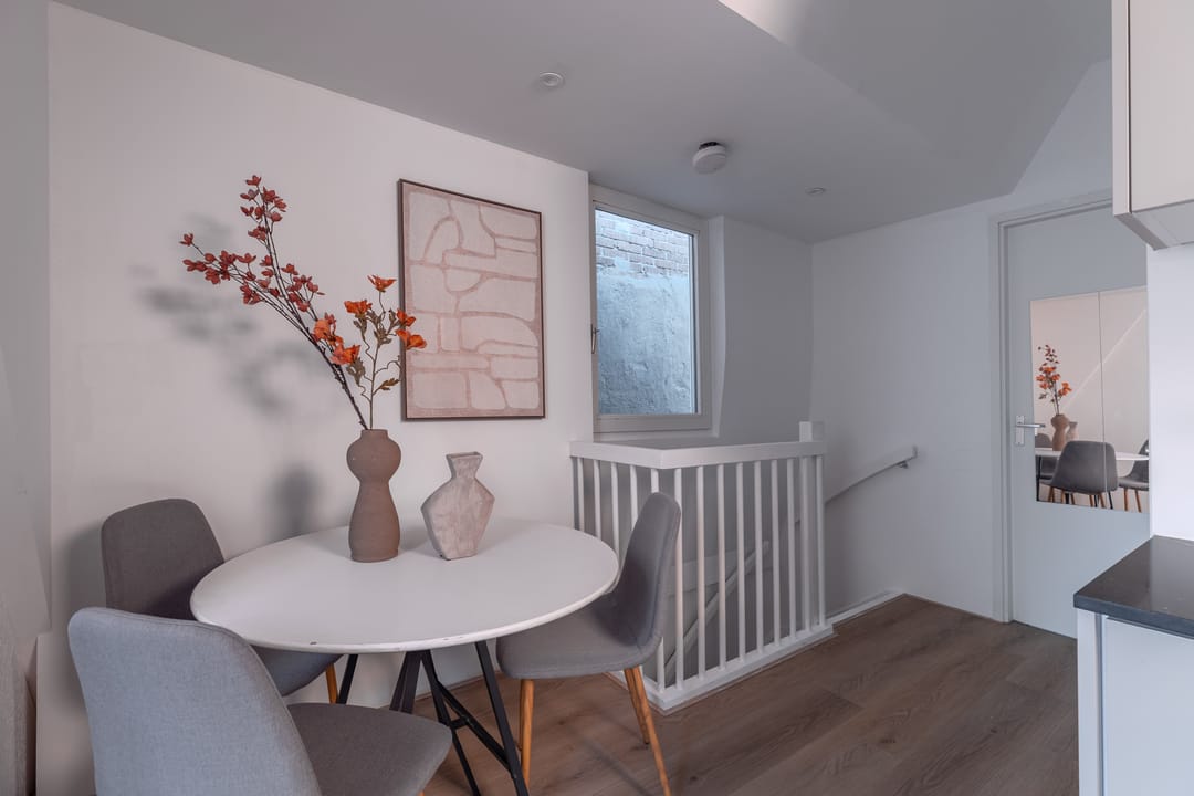Completely Renovated Historic Apartment in Alkmaar City Center — 13