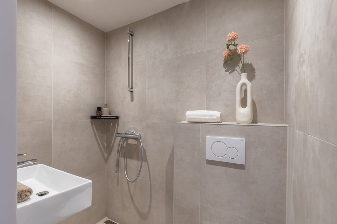 Completely Renovated Historic Apartment in Alkmaar City Center — 16