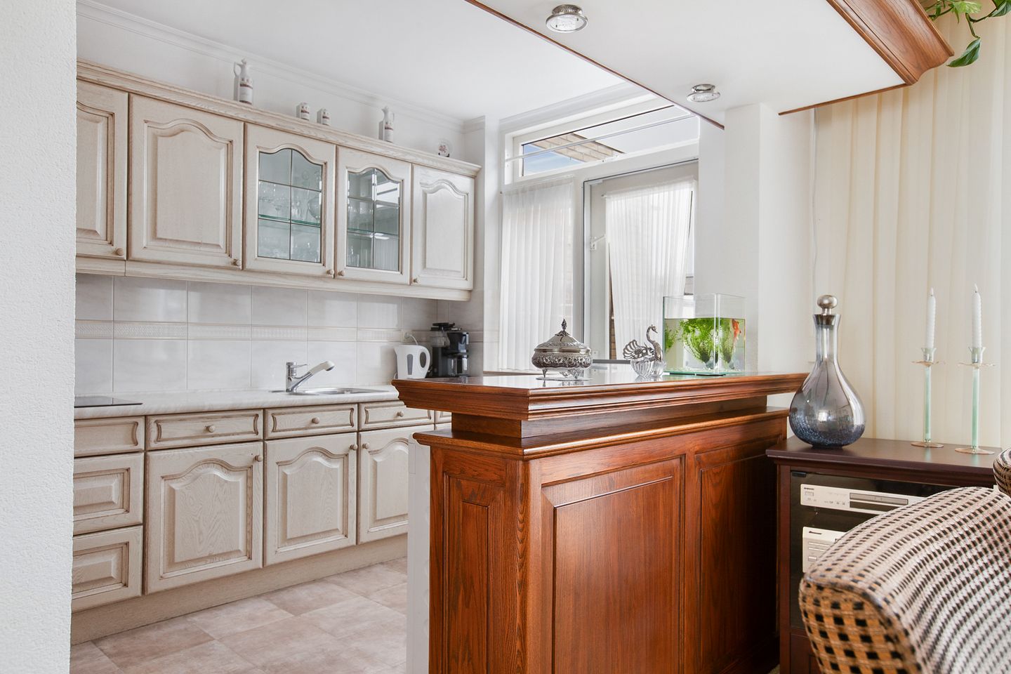 Spacious Family Home with Free Views in Popular Munnickenveld — 10