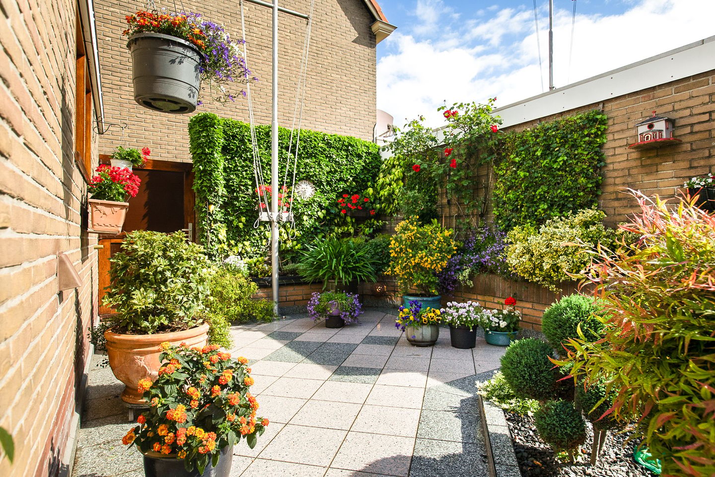 Spacious Family Home with Free Views in Popular Munnickenveld — 29