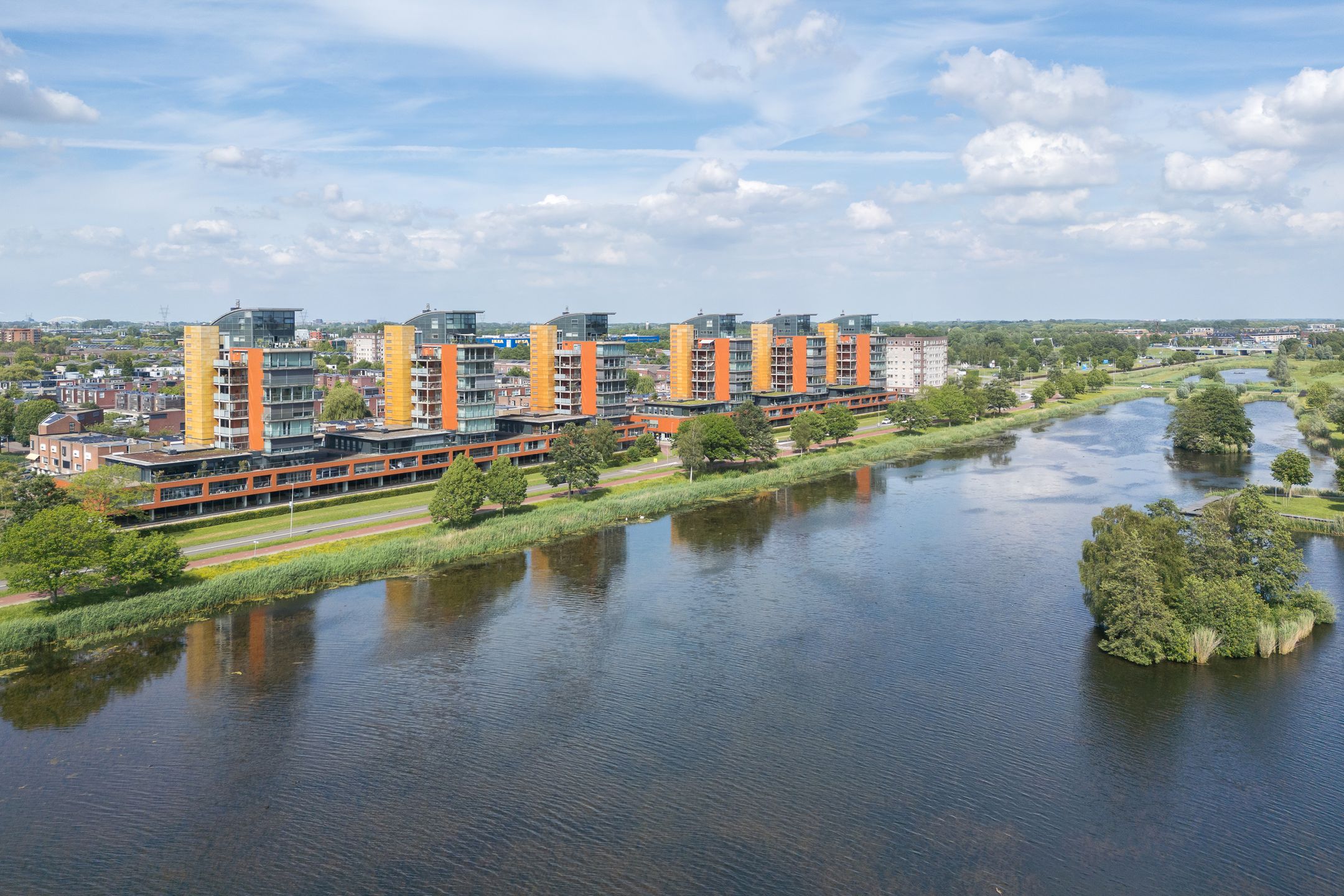 Spacious Corner Apartment with Panoramic Water and Polder Views — 33