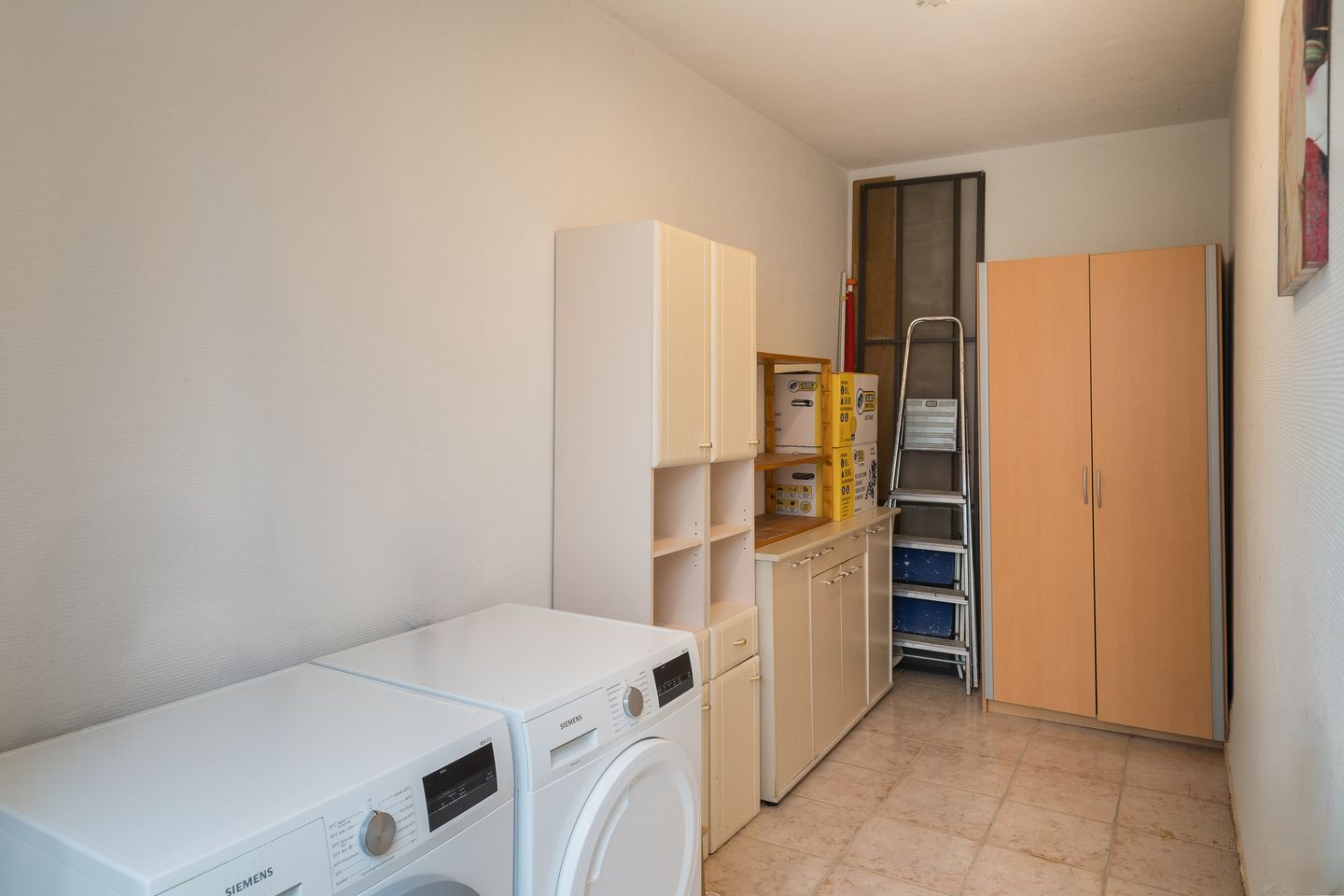 Spacious Corner Apartment with Panoramic Water and Polder Views — 25
