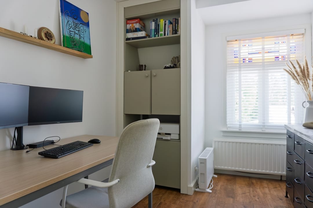 Spacious 1930s Detached Home with Modern Extensions Near Bergen op Zoom Center — 16
