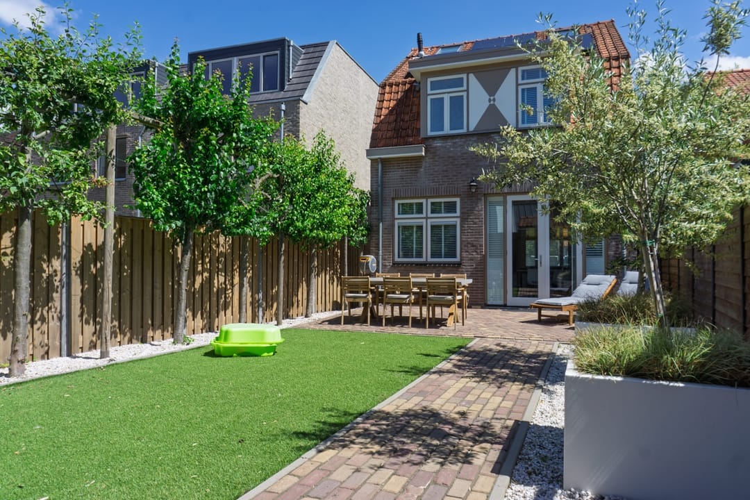 Spacious 1930s Detached Home with Modern Extensions Near Bergen op Zoom Center — 26