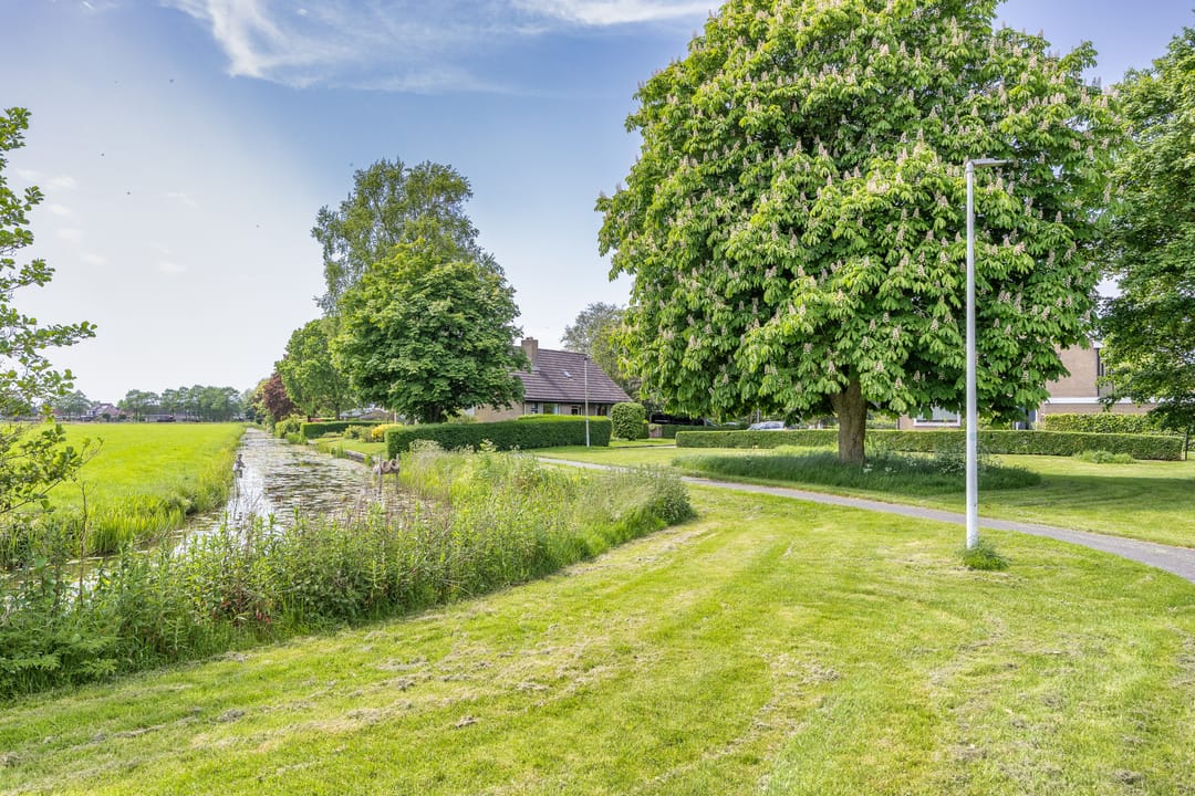 Detached Home with Rural Views in Wommels — 41
