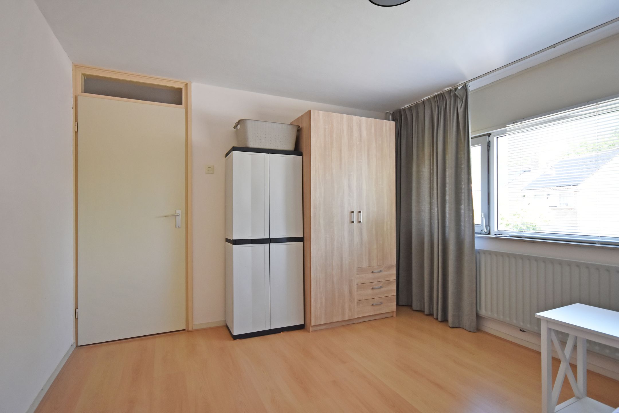 Spacious Semi-Detached Home with Home Office Potential in Quiet Hurdegaryp — 48