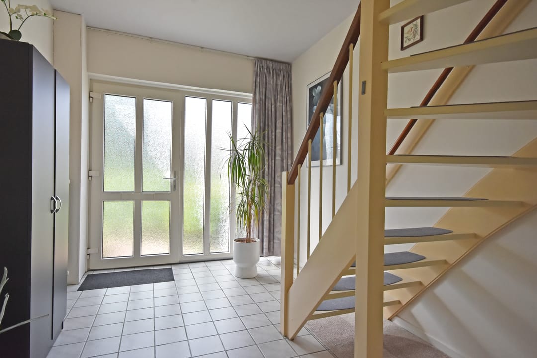 Spacious Semi-Detached Home with Home Office Potential in Quiet Hurdegaryp — 26