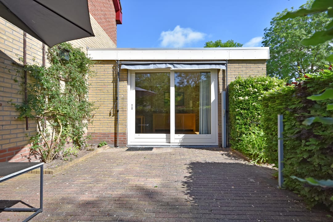 Spacious Semi-Detached Home with Home Office Potential in Quiet Hurdegaryp — 13