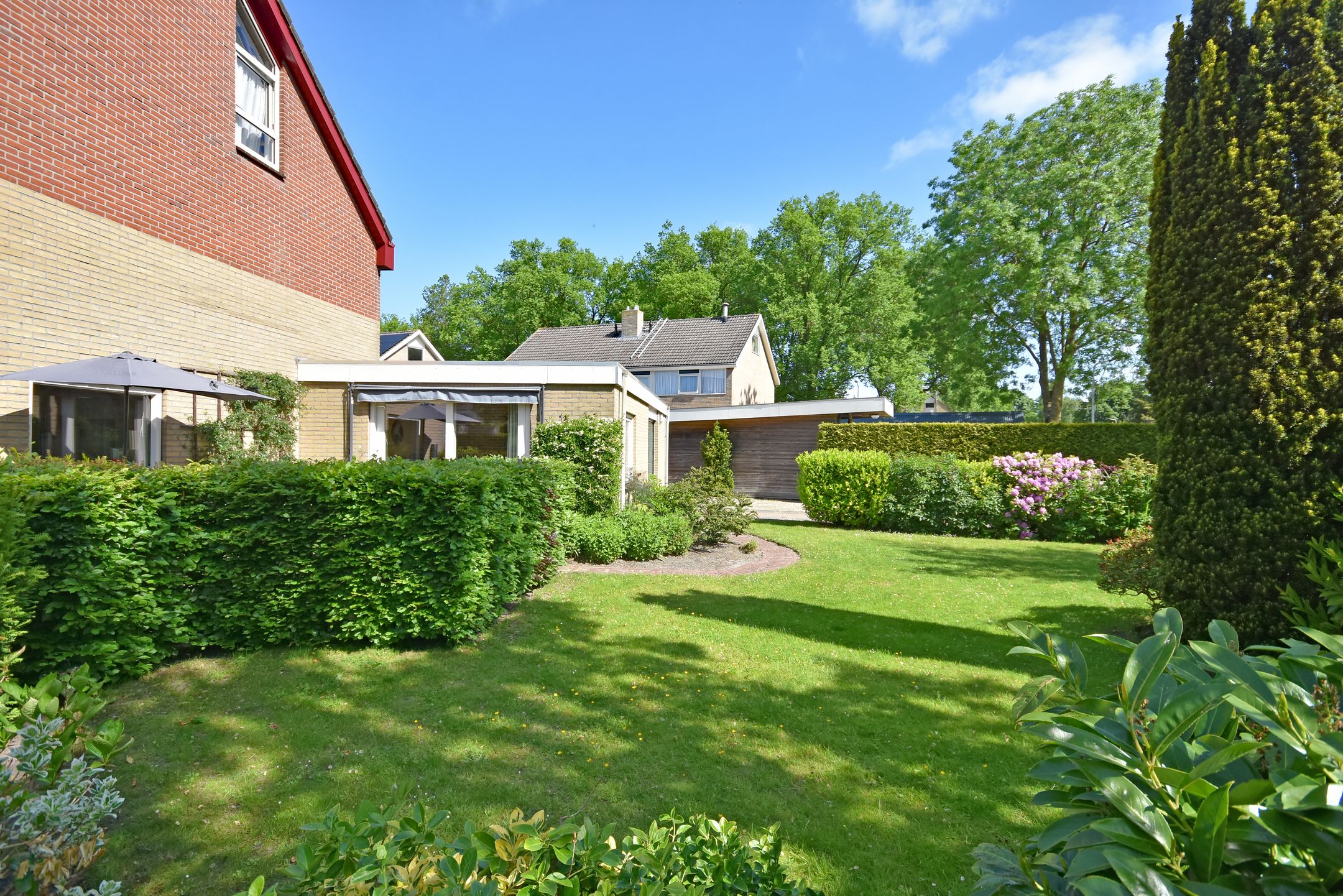 Spacious Semi-Detached Home with Home Office Potential in Quiet Hurdegaryp — 9