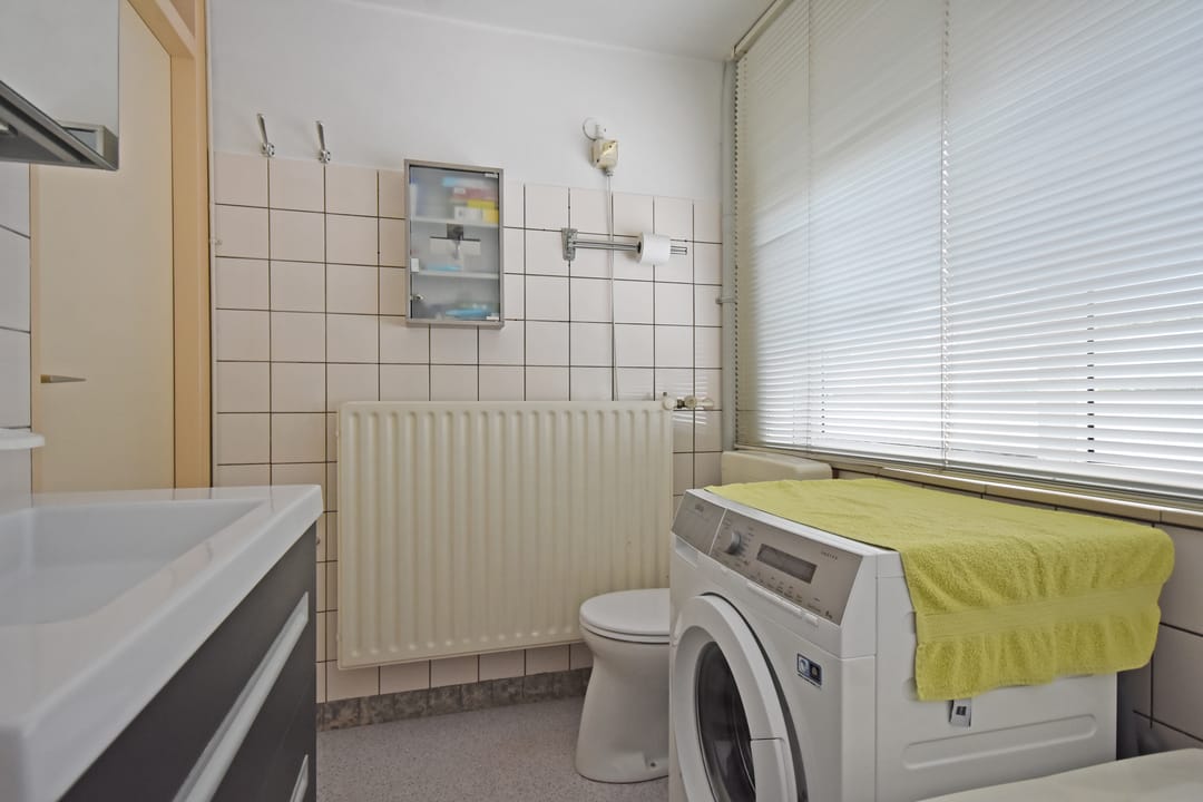 Spacious Semi-Detached Home with Home Office Potential in Quiet Hurdegaryp — 53