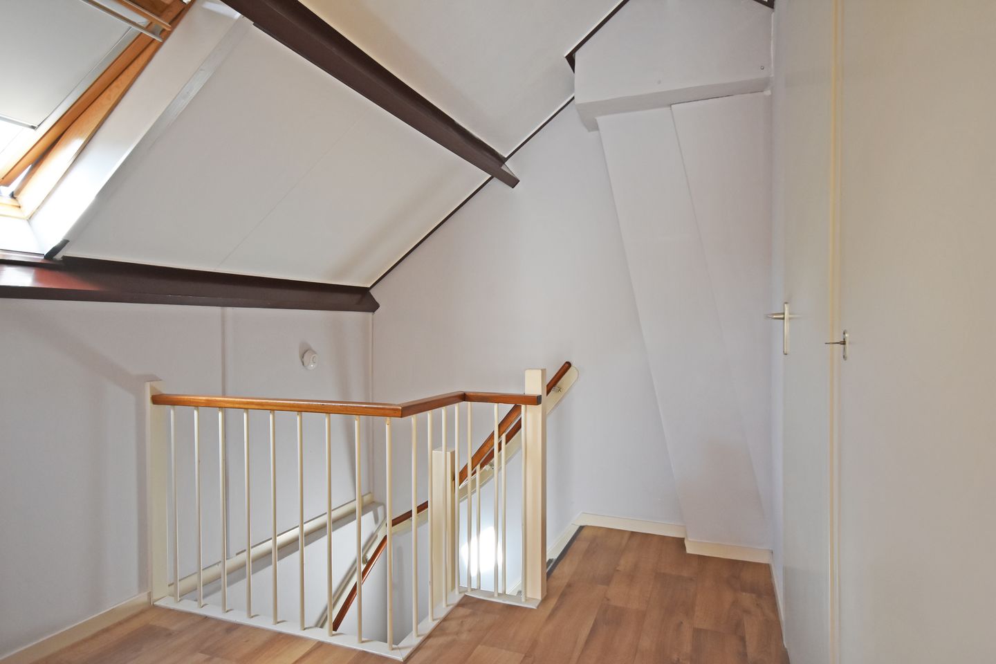 Spacious Semi-Detached Home with Home Office Potential in Quiet Hurdegaryp — 55