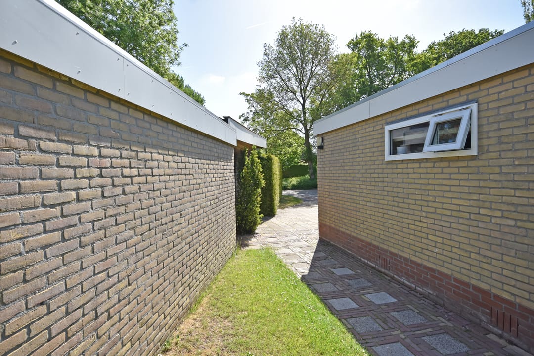 Spacious Semi-Detached Home with Home Office Potential in Quiet Hurdegaryp — 17