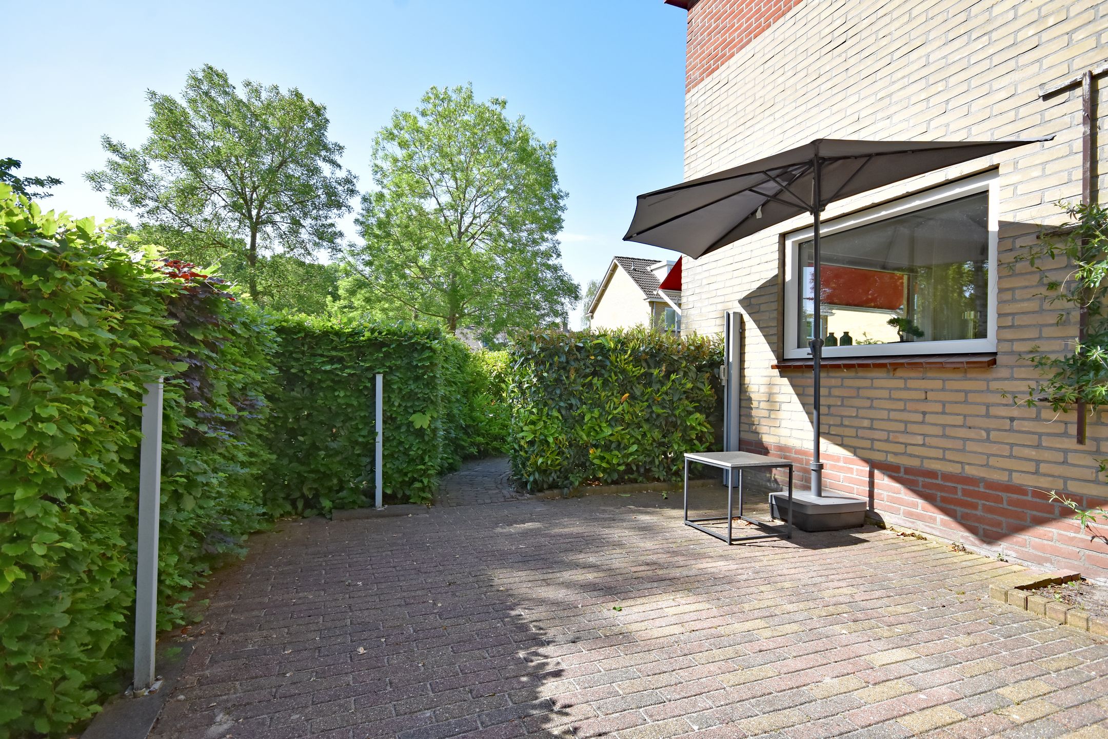 Spacious Semi-Detached Home with Home Office Potential in Quiet Hurdegaryp — 12