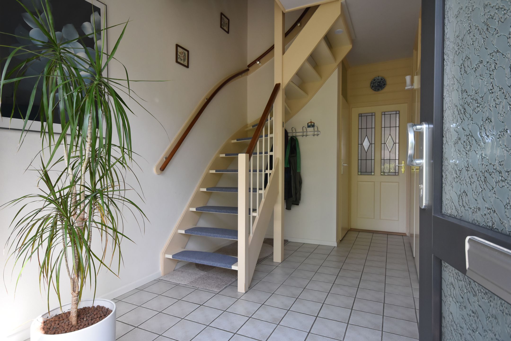 Spacious Semi-Detached Home with Home Office Potential in Quiet Hurdegaryp — 24