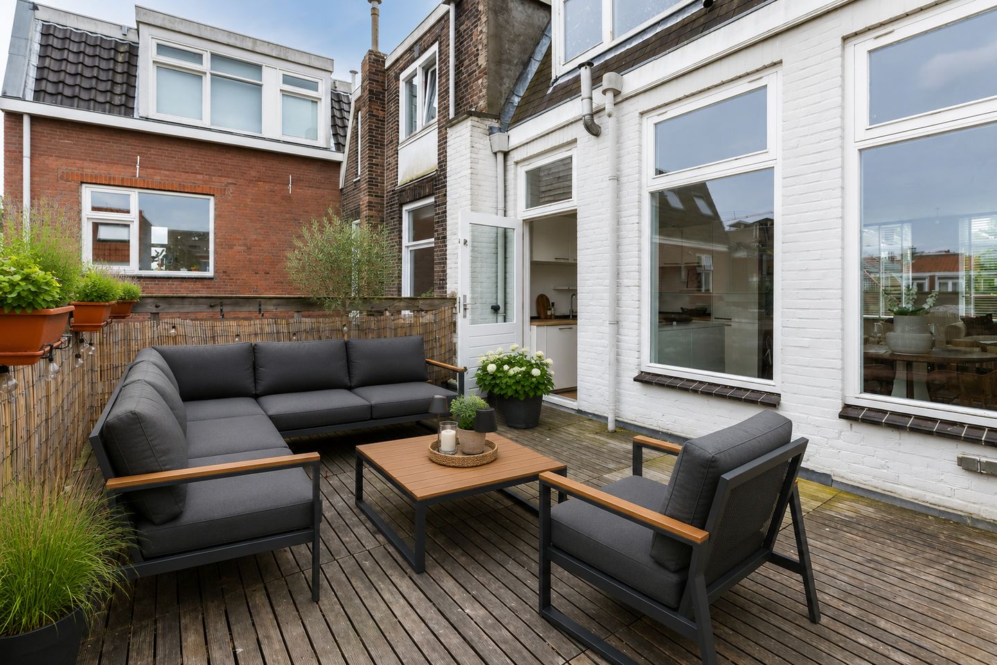 Spacious Double Upper Apartment with Sunny Roof Terrace in Haarlem — 14