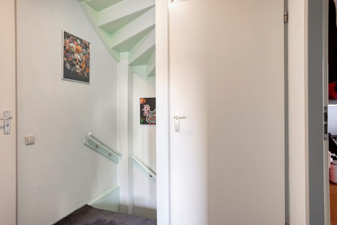 Spacious Semi-Detached Home with Five Bedrooms and Ground Floor Bedroom in Oldemarkt — 22