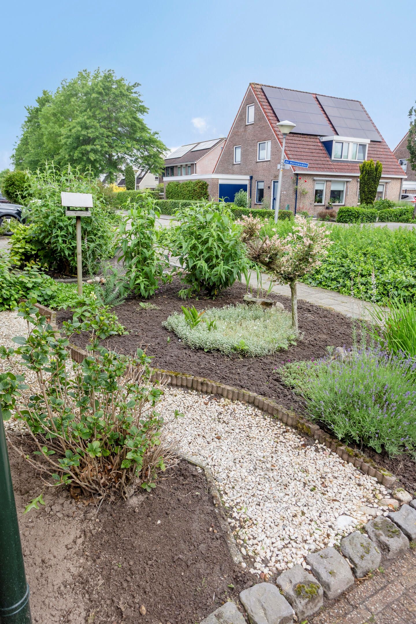 Spacious Semi-Detached Home with Five Bedrooms and Ground Floor Bedroom in Oldemarkt — 42