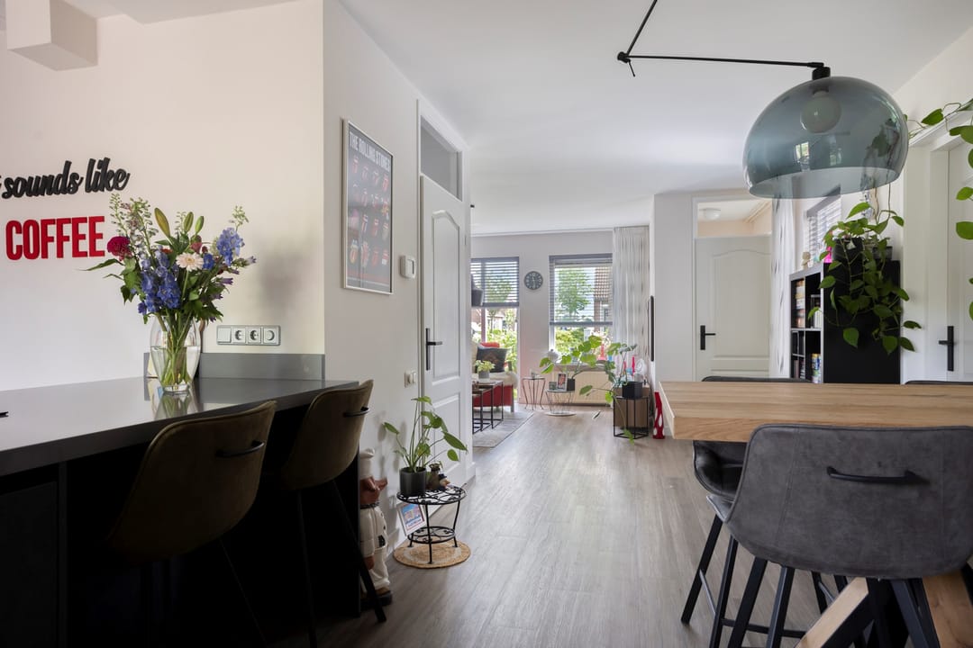 Spacious Semi-Detached Home with Five Bedrooms and Ground Floor Bedroom in Oldemarkt — 8