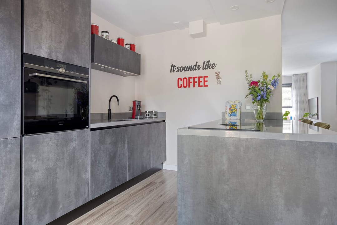 Spacious Semi-Detached Home with Five Bedrooms and Ground Floor Bedroom in Oldemarkt — 11