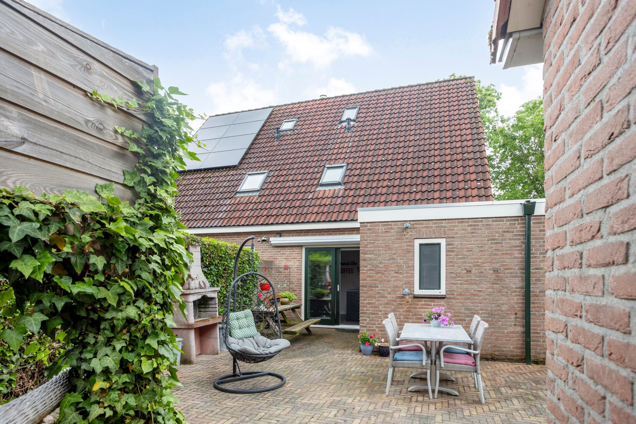 Spacious Semi-Detached Home with Five Bedrooms and Ground Floor Bedroom in Oldemarkt — 33