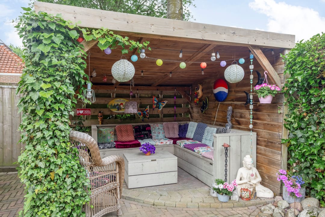 Spacious Semi-Detached Home with Five Bedrooms and Ground Floor Bedroom in Oldemarkt — 37