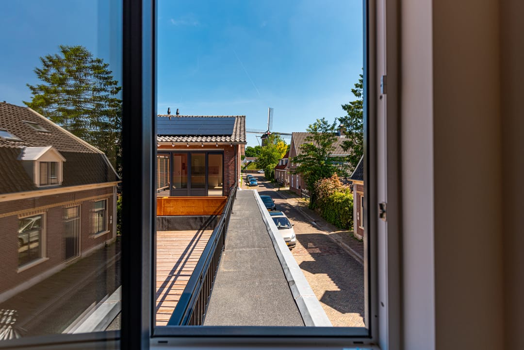 Stylish Renovated Apartment with Spacious Rooftop Terrace in Historic Amerongen — 16